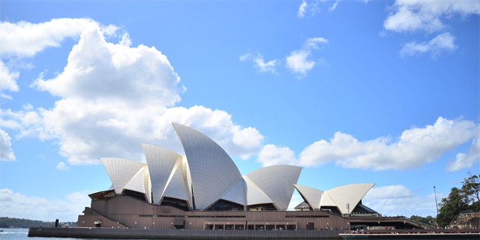 Travel Smart: Tips for a Budget-Friendly Adventure